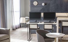 Doubletree By Hilton Boston Logan Airport Chelsea